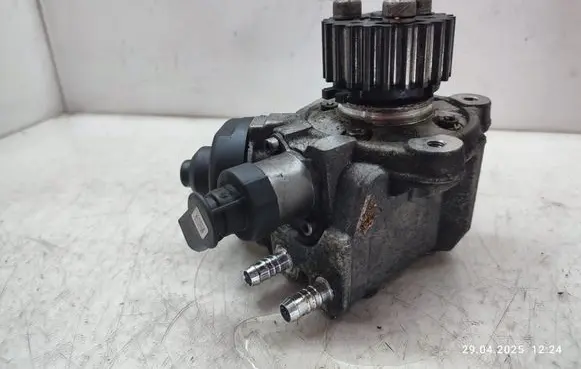Audi A4 S4 B8 8K Fuel injection high pressure pump 03L130755AC 0445010529