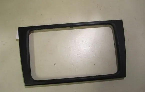 Radio/GPS head unit trim