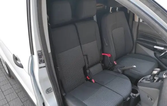 Ford Transit - Tourneo Connect Second row seats 