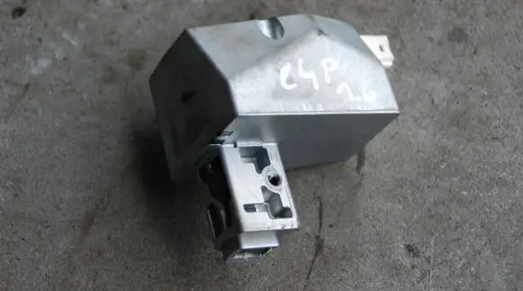 Engine ECU kit and lock set