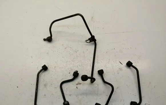 Ford Transit Fuel injector supply line/pipe 