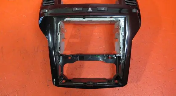 Opel Zafira B Dash center air vent grill 13162556