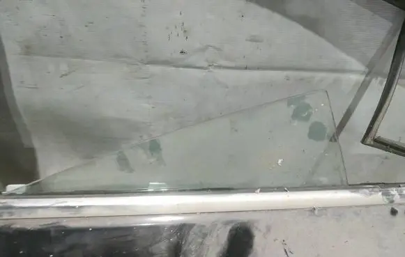 Opel Insignia A Rear door window glass AS2