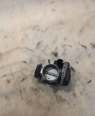 Audi A6 S6 C5 4B Throttle valve