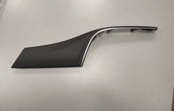 Buick Encore I Dashboard glove box trim 42502445