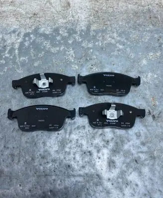 Volvo XC60 Brake pads (front) 31445985-bilii 31445985