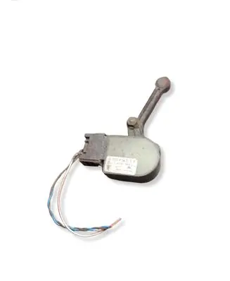 Renault Kangoo II Rear air suspension level height sensor H7L0616571B