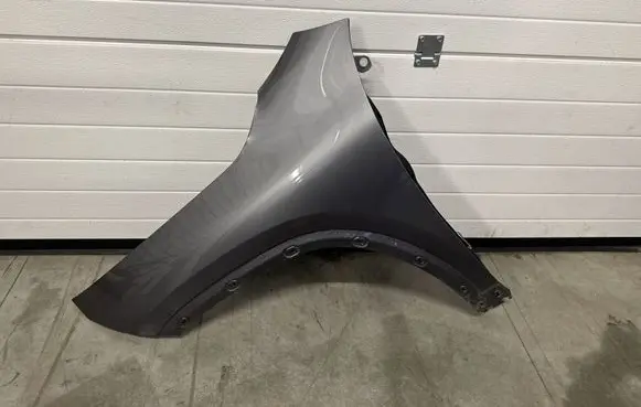 Mercedes-Benz EQA Fender 