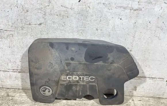 Opel Astra J Engine cover (trim) 55587230 55587231 316987460