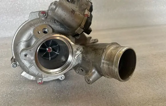 Audi A3 8Y Turbo 06Q145703G