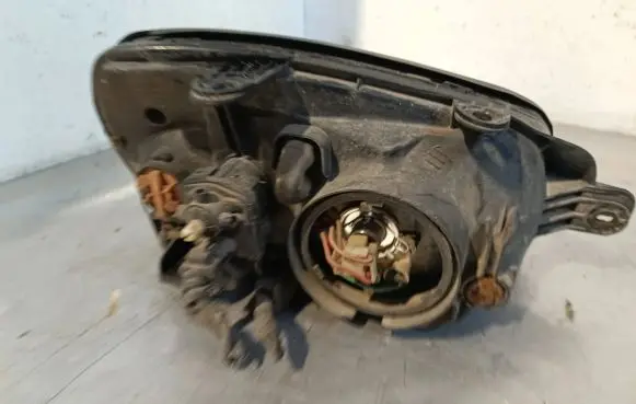 Hyundai Santa Fe Headlight/headlamp