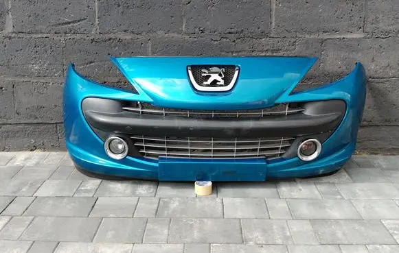 Peugeot 207 Front bumper 9654356880