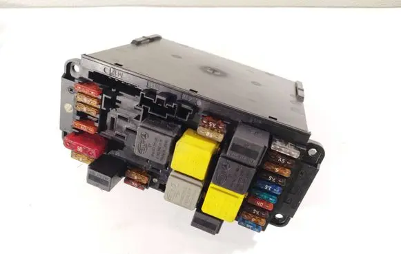 Mercedes-Benz C W203 Fuse box set 0025459301 5DK00797320