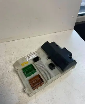 Volvo S60 Fuse module 31327995AA BG9T14C256HA 3659AF01125TP
