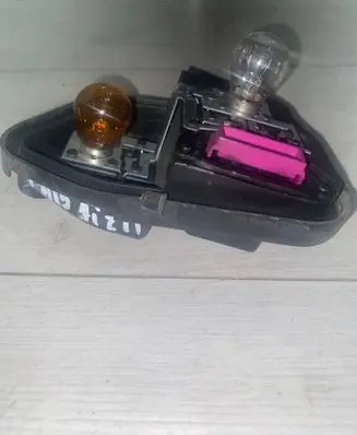 Renault Megane II Tail light bulb cover holder 89076150