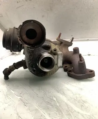 Volkswagen Golf V Turbo 03G253019A