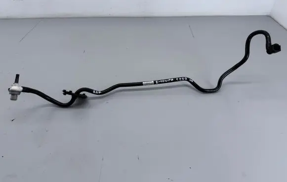 Mercedes-Benz E C207 W207 Vacuum line/pipe/hose A2044305029 L26257AA