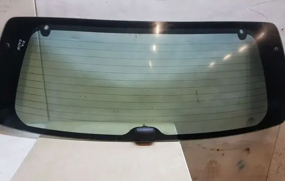 KIA Sorento Opening tailgate glass 