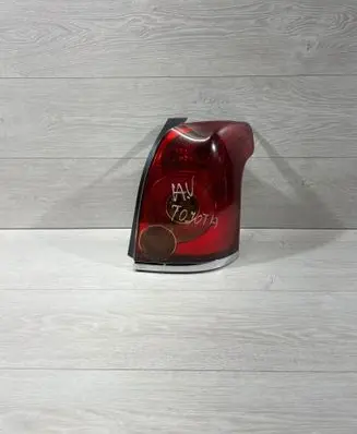 Toyota Avensis T250 Rear/tail lights