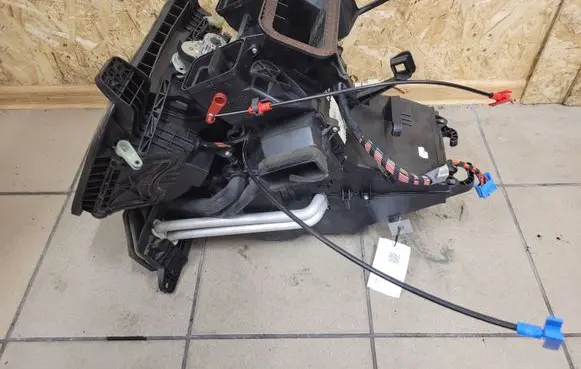 Mercedes-Benz A W168 Interior heater climate box assembly A1688300262 532904611A