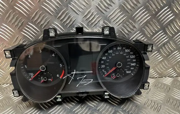 Volkswagen PASSAT B8 Speedometer (instrument cluster) 3G0920951A