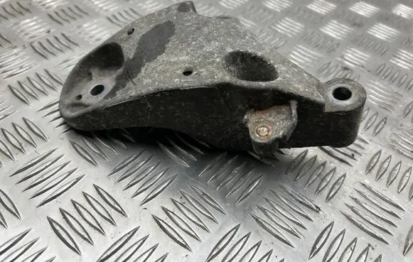 Renault Espace - Grand espace IV Engine mounting bracket 