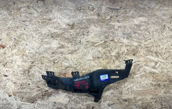 Volvo V60 Front bumper mounting bracket 31455652 S2502N089