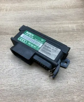 Audi A6 S6 C4 4A Ignition amplifier control unit 4A0907397