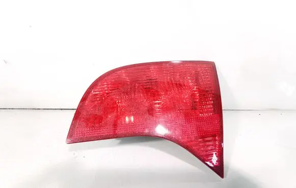 Audi A4 S4 B7 8E 8H Tailgate rear/tail lights 8E9945094A