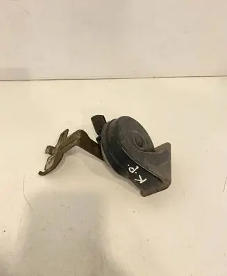 Volkswagen PASSAT B8 Horn signal 5Q0951223