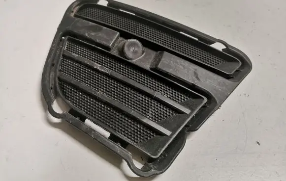 Ford Mustang V Front bumper lower grill DR3317B969ACW