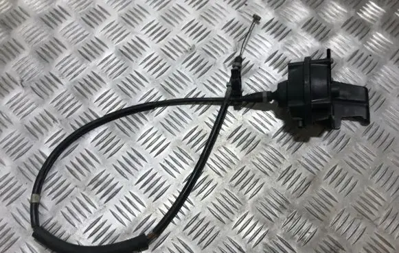 Subaru Legacy Throttle valve