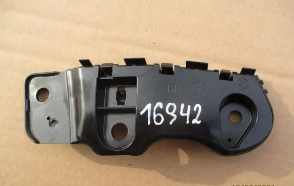 Mazda CX-5 II Front bumper mounting bracket KB8A500T1