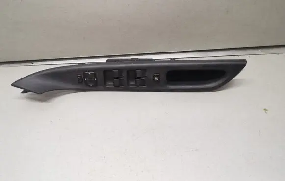 Mazda 6 Electric window control switch GK2E684