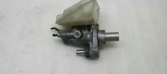 Mercedes-Benz S W221 Master brake cylinder A2214300301