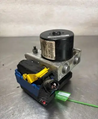 Renault Twingo II Master brake cylinder