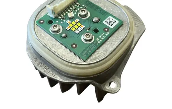 Mercedes-Benz CLS C218 X218 LED ballast control module 1305715307