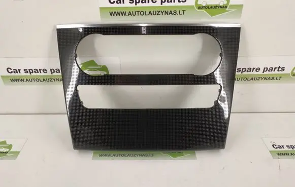 Mercedes-Benz ML W164 Radio/GPS head unit trim 1646804417 A1646804417