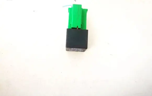 Audi A6 S6 C5 4B Other relay v15710007 v15-71-0007
