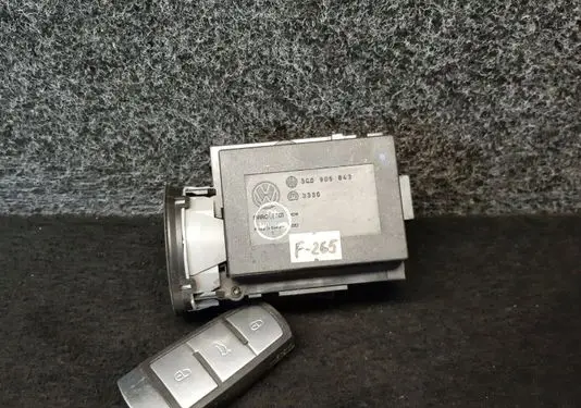 Volkswagen PASSAT B6 Ignition lock 3C0905843R