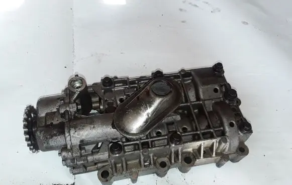 Peugeot 407 Oil pump 9635898380