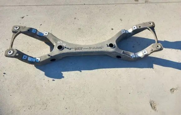 Audi Q7 4L Rear subframe 7L8512369