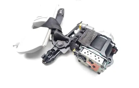 Audi A4 S4 B8 8K Front seatbelt 307161510
