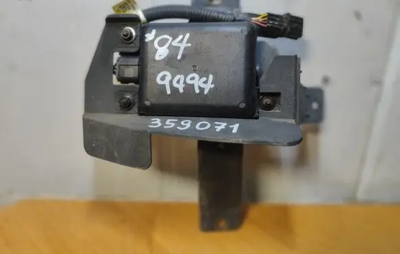 Hyundai Elantra VI Parking PDC sensor 95811F2001