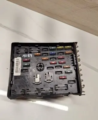 Volkswagen PASSAT B7 USA Fuse module 3C0937125 63592777