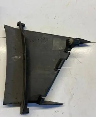 Audi A7 S7 4G Front splash guards bracket 8W0121763