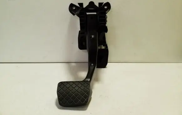 Volkswagen Tiguan Brake pedal 5Q1723058BH