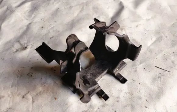 Renault Master III Fuel filter bracket/mount holder 164199863R