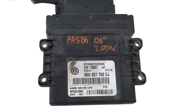 Volkswagen PASSAT B6 Gearbox control unit/module 09G927750CJ H38S0841 MFDD010808