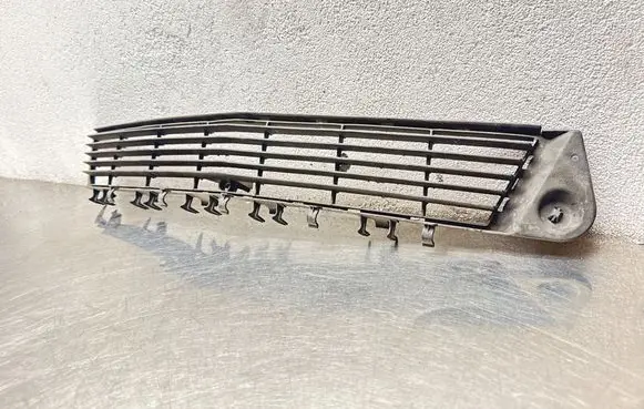Opel Vectra C Front bumper lower grill 09186126 794000002 0551004542